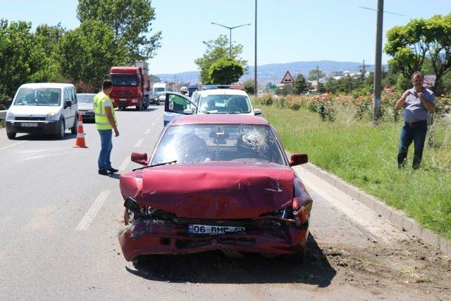 Bolu’da Trafik Kazası: 3 Yaralı