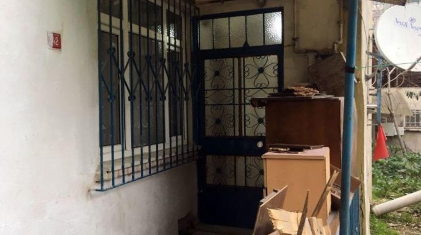 Eşiyle Boşanma Aşamasındaki Şahıs Evinde Silahla Vurularak &Ouml;ld&uuml;r&uuml;ld&uuml;