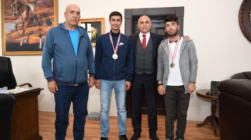 Yakutiye&rsquo;nin G&uuml;m&uuml;ş Gen&ccedil;leri Başkan Korkut&rsquo;u Ziyaret Etti