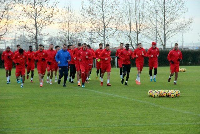 Kayserispor, Kasımpaşa Maçı İle Çıkışa Geçmek İstiyor