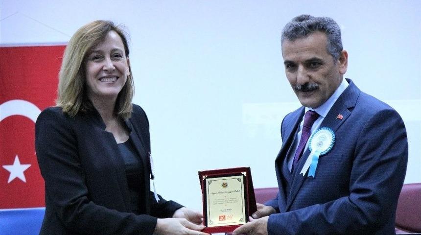 Vali Kaymak: &ldquo;saathane Meydanı&rsquo;ndaki Sorun &Ccedil;&ouml;z&uuml;ld&uuml;&rdquo;