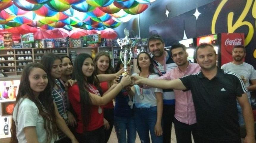 Bowling Şampiyonları Samsun Yolcusu