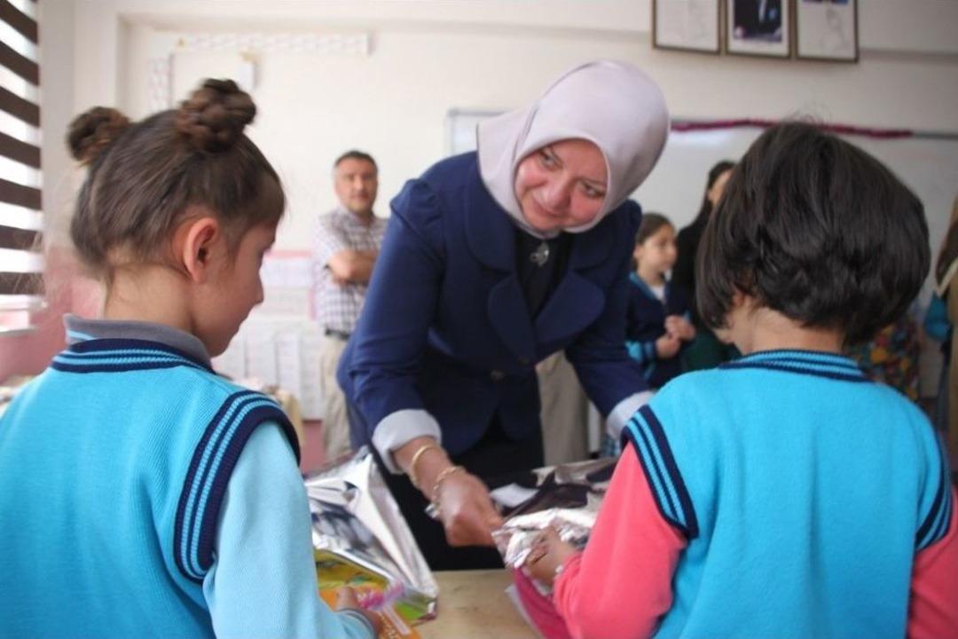 &Ouml;ğrencilere &Uuml;cretsiz Sa&ccedil; Bakımı