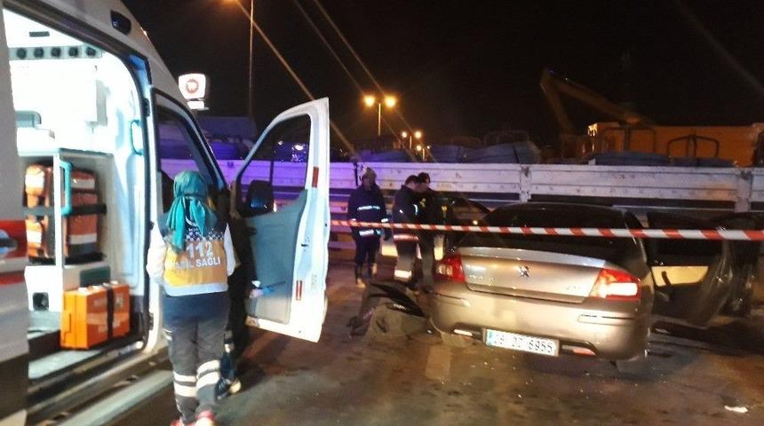 Evli &Ccedil;ifti Trafik Kazası Ayırdı