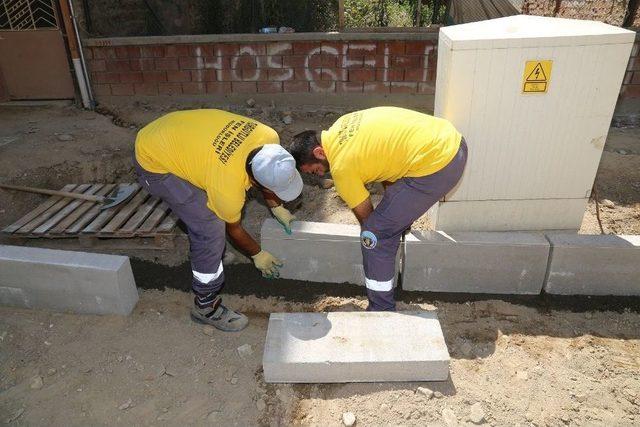 Turgutlu’nun Cumhuriyet Caddesinde Çalışmalar Hız Kesmiyor 1