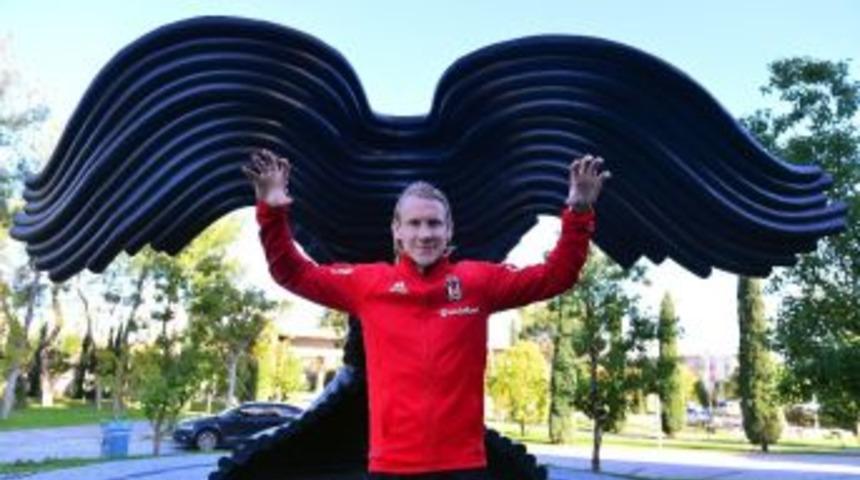 Beşiktaş&rsquo;ta Transferler Vida&rsquo;ya Bağlı