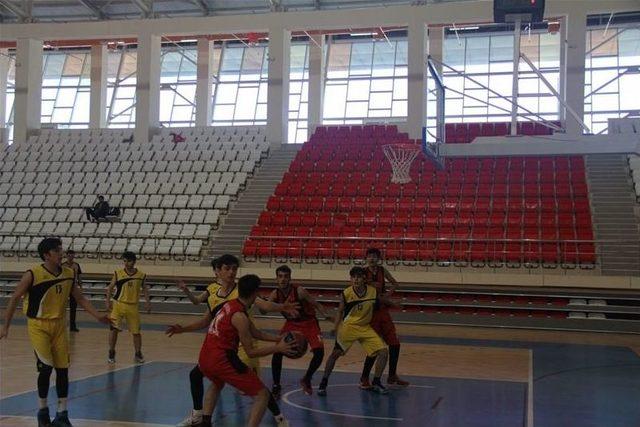Erzincan Basketbol Grup Müsabakalarına Ev Sahipliği Yapıyor