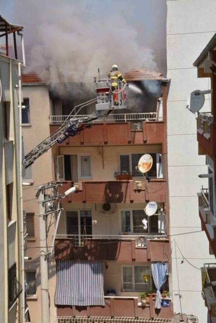 Anne, Canı Pahasına Yangından Çocuklarını Kurtardı G4