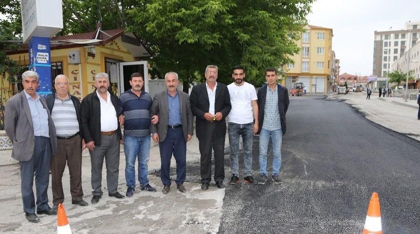 Sarıcıoğlu Mahallesi&rsquo;nde Kaldırım D&uuml;zenlemesi Ve Sıcak Asfalt &Ccedil;alışması Yapıldı