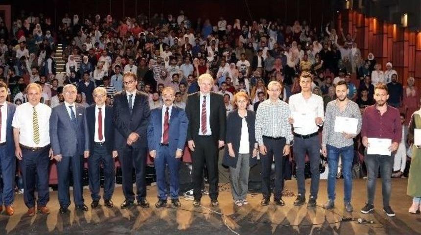 Gaün’de Türkçe Öğrenen Suriyeli Öğrencilere Sertifikaları Verildi