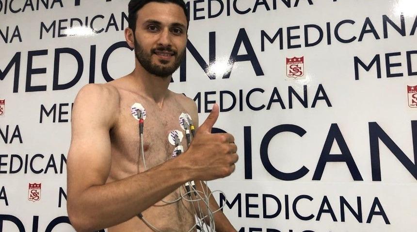 Emre Ve Hakan Sağlık Kontrolünden Geçti