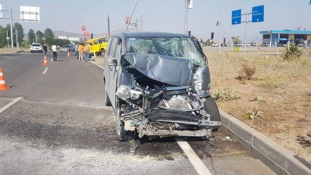 Bingöl’de Trafik Kazası: 5 Yaralı