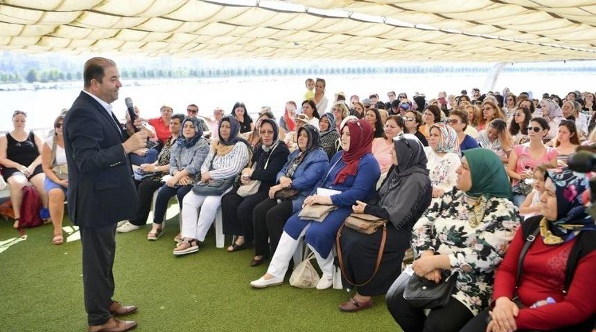 Başkan Ali Kılı&ccedil;&rsquo;tan Maltepeli Kadınlara Birlik Mesajı