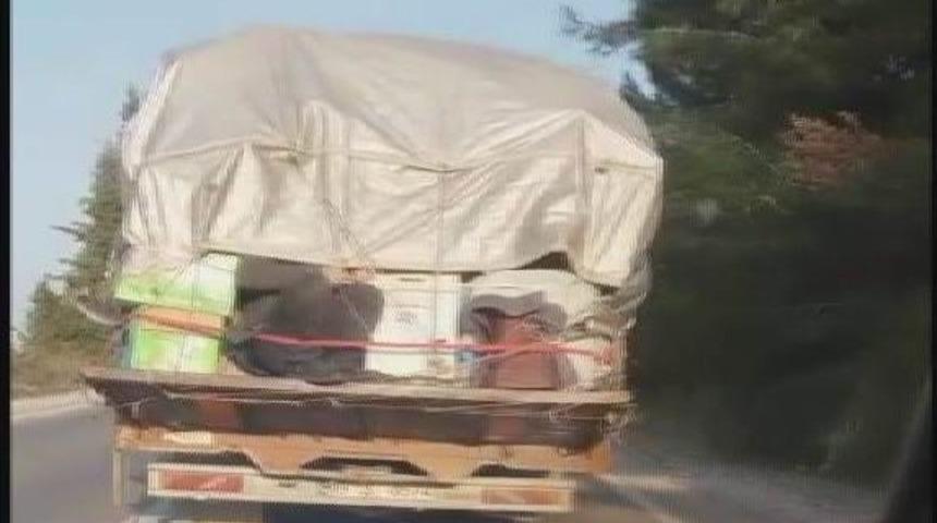 Adamı Ev Eşyası Gibi Taşıdılar