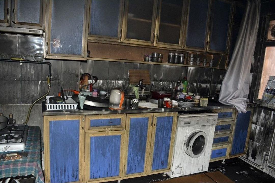 G&uuml;m&uuml;şhane&rsquo;de Korkutan Yangın