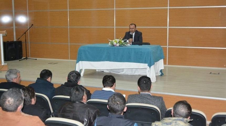 Başkan K&ouml;ksoy, S&uuml;rekli İş&ccedil;i Kadrosuna Ge&ccedil;ecek Taşeron İş&ccedil;ilerle Toplantı Yaptı