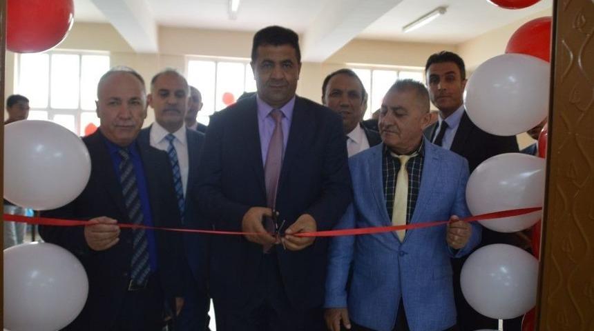 Eleşkirt&rsquo;te Meslek Lisesi &Ouml;ğrencilerinden Sergi