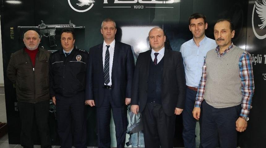 Yeni Geliştirilen Piyade T&uuml;feğini G&ouml;rmeye Geldiler