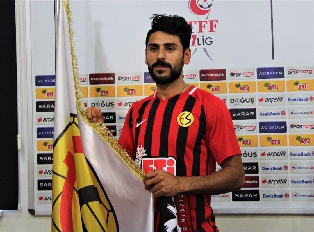 Eskişehirspor, Hakan Aslantaş İle S&ouml;zleşme İmzaladı