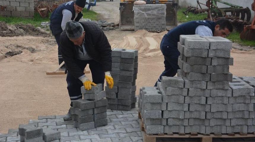 Şehzadeler&rsquo;de Yollar &Ccedil;amurdan Kurtuluyor