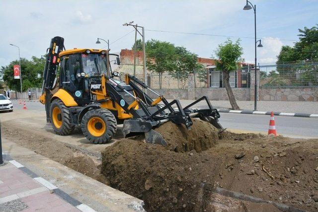 Bir Mahalle Daha Yağmur Suyu Derdinden Kurtulacak