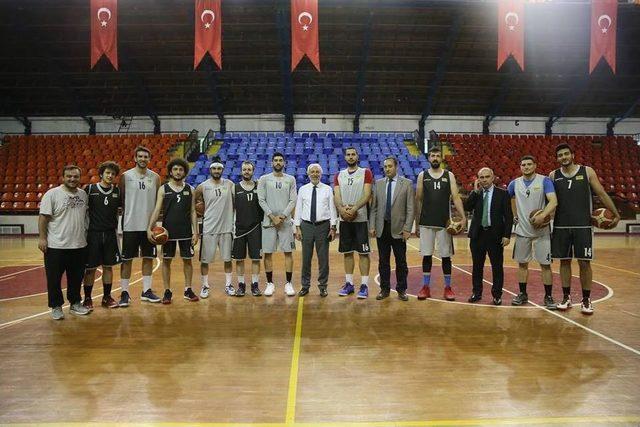 Kütahya’da ’sokak Basketbol Turnuvası’ Sona Erdi