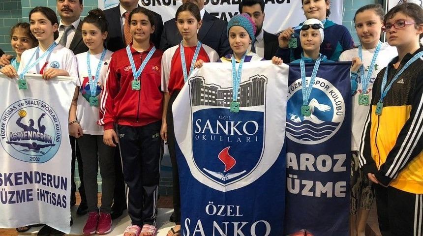 Sankolu Yüzücüler Türkiye Finaline Gidiyor