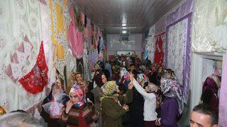 Baskil’de Kadınların El Emekleri Sergilendi