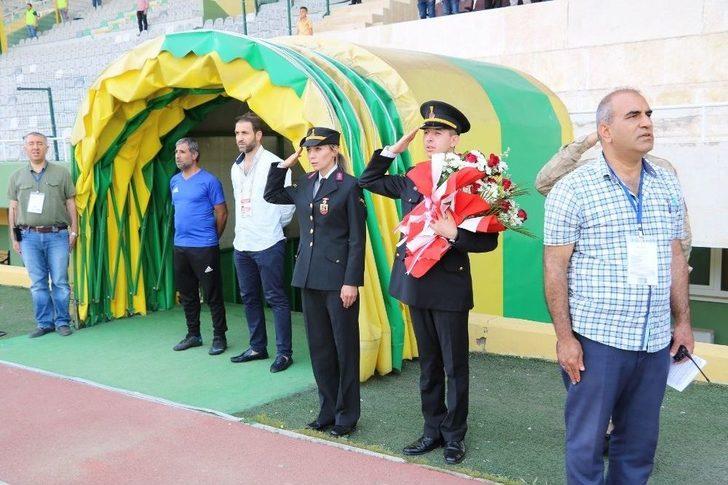 Şanlıurfaspor - Kahramanmaraşspor Maçında Örnek Davranış G1