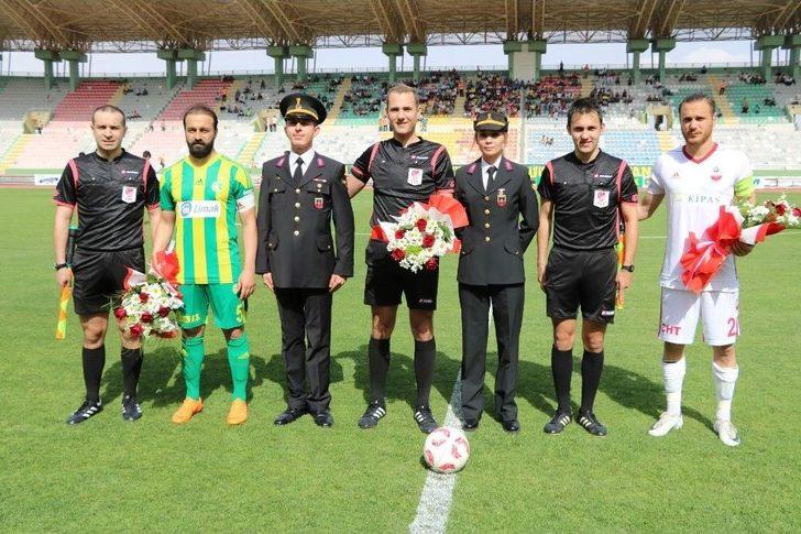 Şanlıurfaspor - Kahramanmaraşspor Maçında Örnek Davranış G5