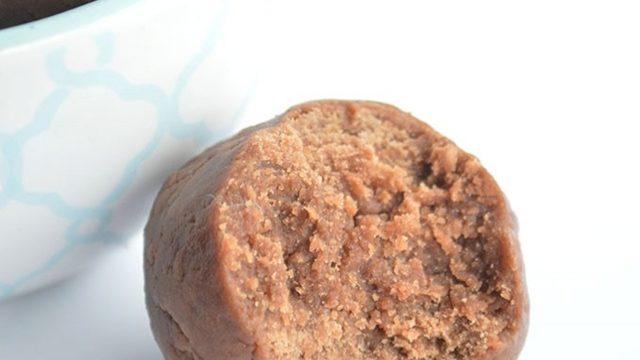 Pişmez, Yanmaz, Yapışmaz: Yerfıstığı Ezmeli Brownie