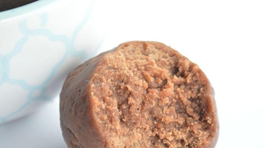 Pişmez, Yanmaz, Yapışmaz: Yerfıstığı Ezmeli Brownie