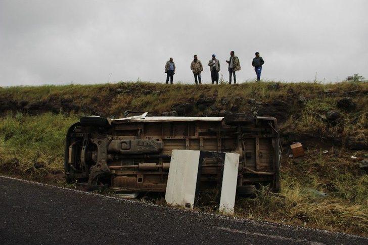 Diyarbakır’da Öğrenci Servisi Devrildi: 2’si Ağır 14 Yaralı G3