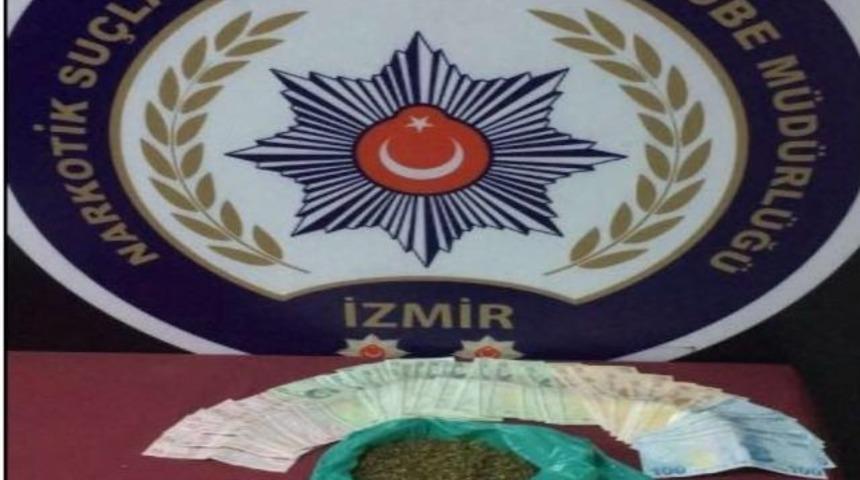 İzmir&rsquo;de Zehir Tacirleri Yakalandı