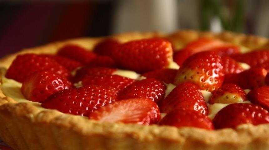 Çilekli Tart