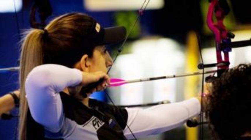 D&uuml;nya İkincisi Olan İbb Spor Kul&uuml;b&uuml; Sporcusu Yeşim Bostan&rsquo;a Başkan Uysal&rsquo;dan Tebrik