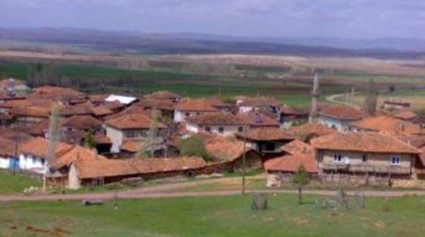 7 Aydır İmam Bekliyorlar