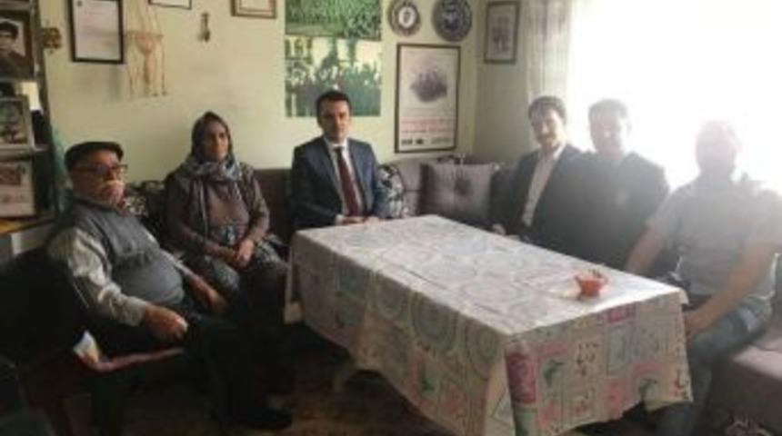 Altıntaş Kaymakamlığı’ndan Tsk Mehmetçik Vakfına Bağış Kampanyası