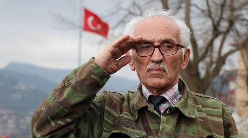 (özel) 78 Yaşındaki Gurbetçi Afrin İçin Kamuflaj Giydi