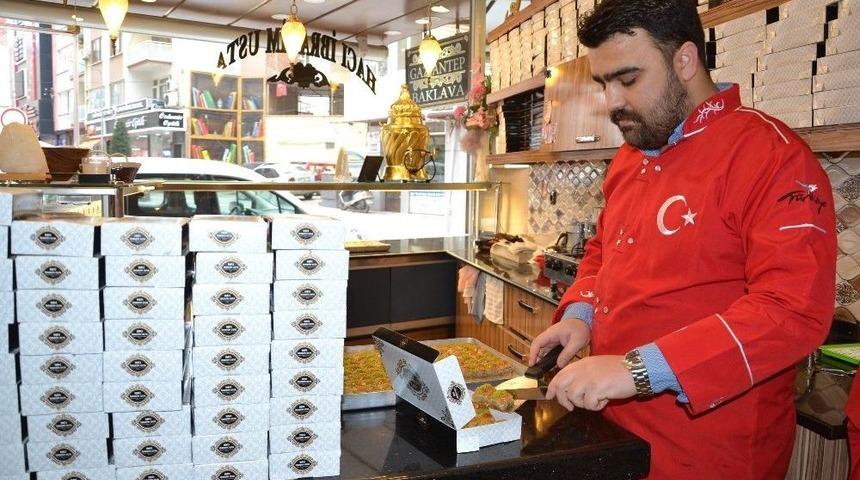 Balıkesir’den Afrin Kahramanlarına Baklava İkramı