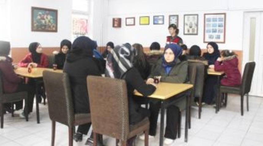 Kız Anadolu İmam Hatip Lisesinden Mehmet&ccedil;iğimize Destek