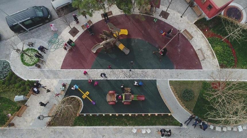 Şehzadeler&rsquo;de Fahreddin Paşa Parkı A&ccedil;ıldı