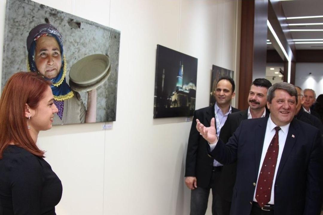 T&uuml;rkiye&rsquo;yi Karış Karış Gezerek Sergi A&ccedil;tılar