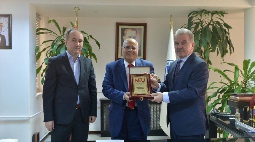 Sa&uuml; İle &Uuml;rd&uuml;n &Uuml;niversitesi Arasında Protokol İmzalandı