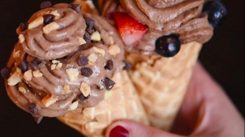 İki Malzemeli Muzlu Dondurma