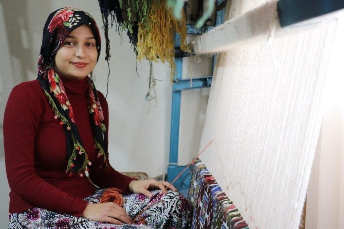 Kırsal B&ouml;lgelerde Dokumacılık Yeniden Canlanıyor