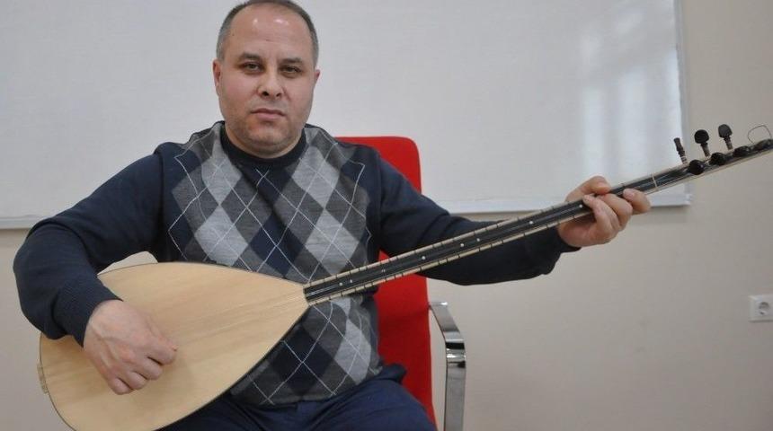 Uşak K&uuml;lt&uuml;r&uuml;n&uuml; T&uuml;rk&uuml;lerle Yaşatmaya &Ccedil;alışıyor