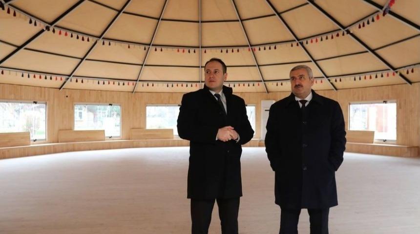 K&ouml;rfez&rsquo;deki Aşıklar &Ccedil;adırı Tamamlandı