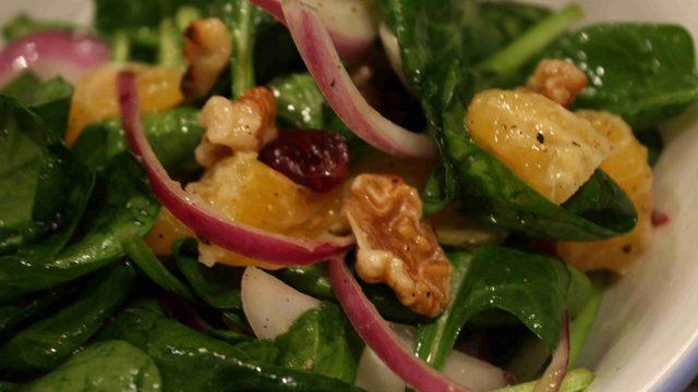 Portakallı Ispanak Salatası