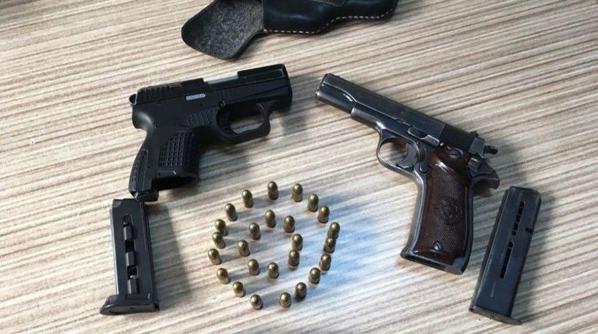 Viranşehir&rsquo;de 2 Adet Ruhsatsız Tabanca Ele Ge&ccedil;irildi